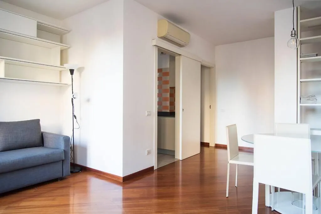 Youhosty - Magolfa 21 Milano Italien