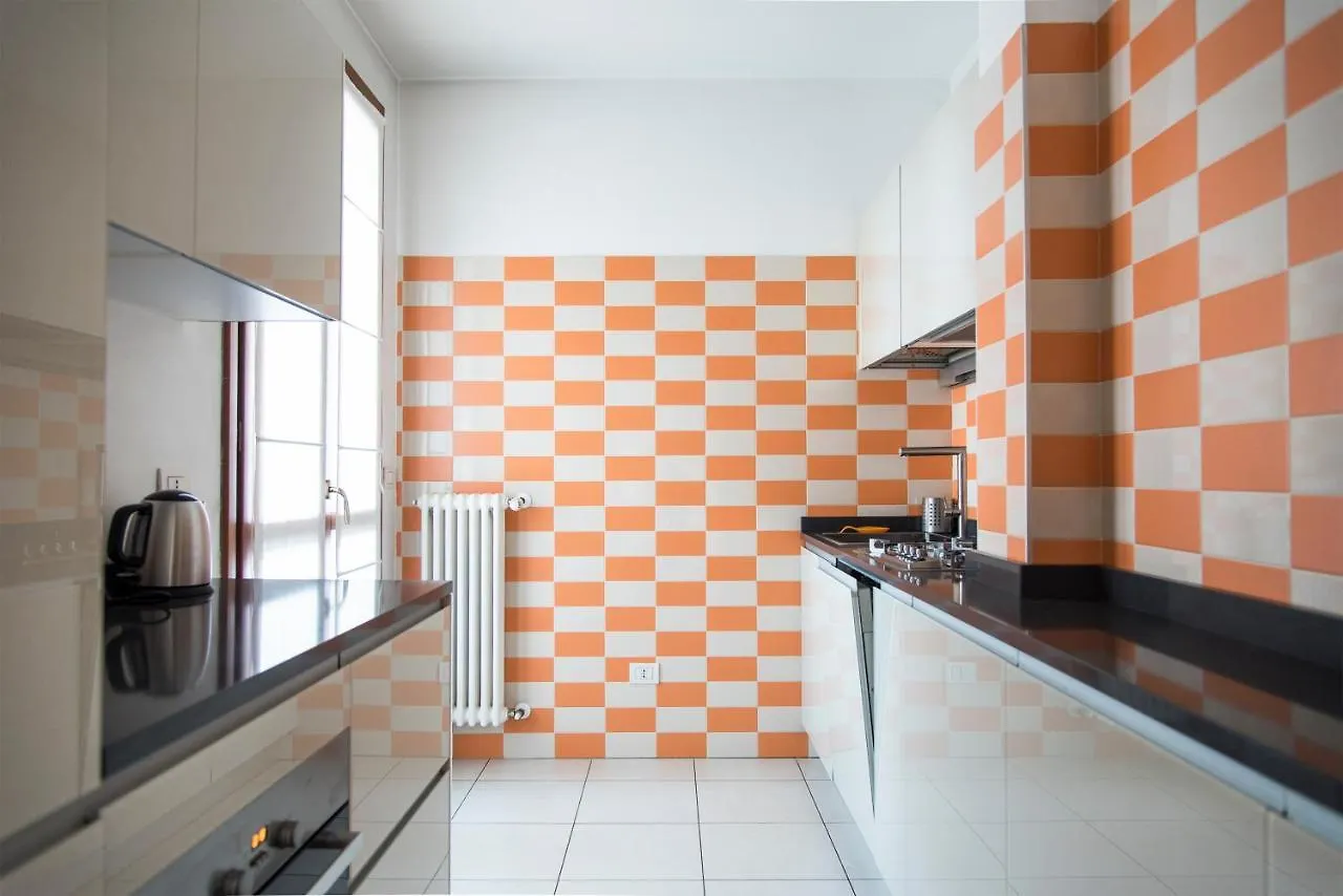 Youhosty - Magolfa 21 Milano Italien